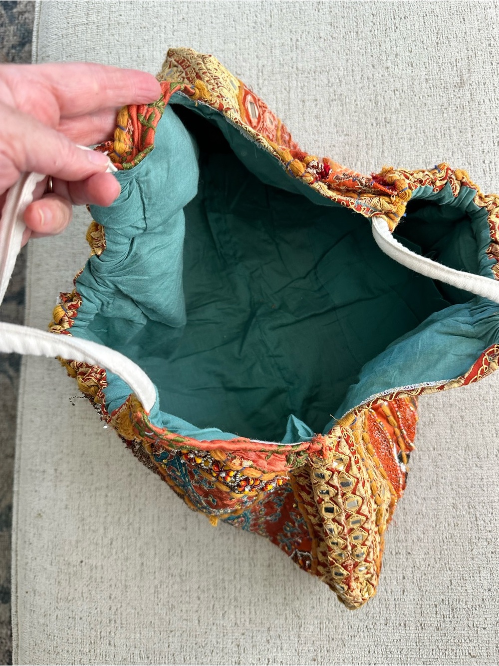 Vintage Indian Banjara Patchwork Boho Hobo Shoulder Bag - Embroidery & Mirrors - Picture 3 of 3
